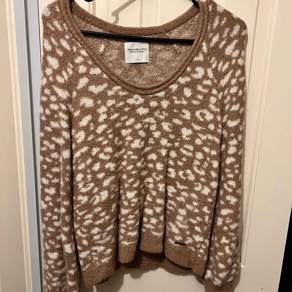 Abercrombie and fitch sweater